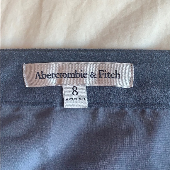 NWOT Abercrombie and Fitch faux suede skirt - Picture 2 of 5